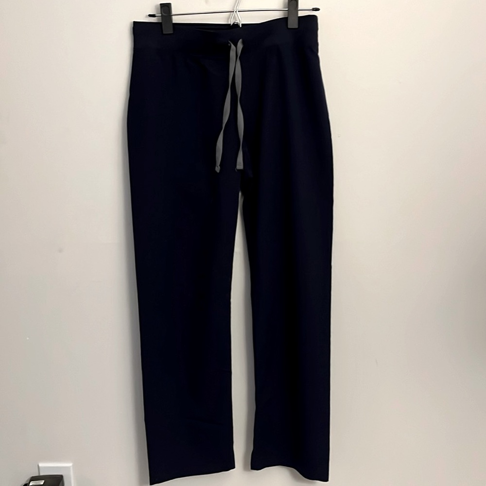 Figs Navy Livingston XS
